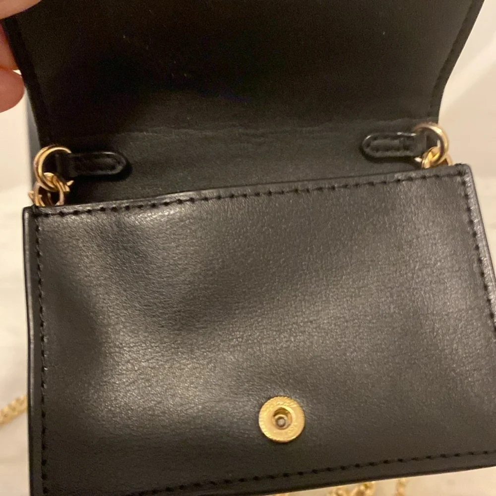 692 Coach mini wallet on cb chain NWOT - Picture 6 of 7